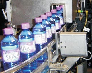 液位视觉检测系统(图1) 液位视觉检测系统(图1)