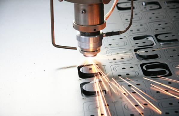 机器视觉为激光加工行业带来了新的发展趋势(图1) 机器视觉为激光加工行业带来了新的发展趋势(图1)